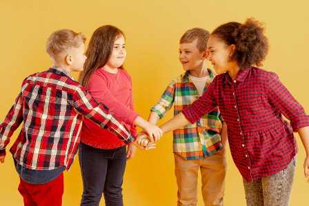 Как научить детей быть толерантными и уважительными к другим
