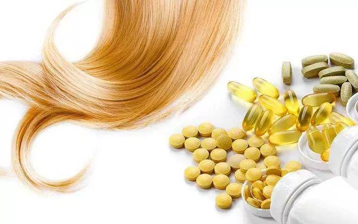 Какие витамины необходимы для роста богатых и здоровых волос.