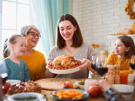 Почему семейный обед важен для развития детей